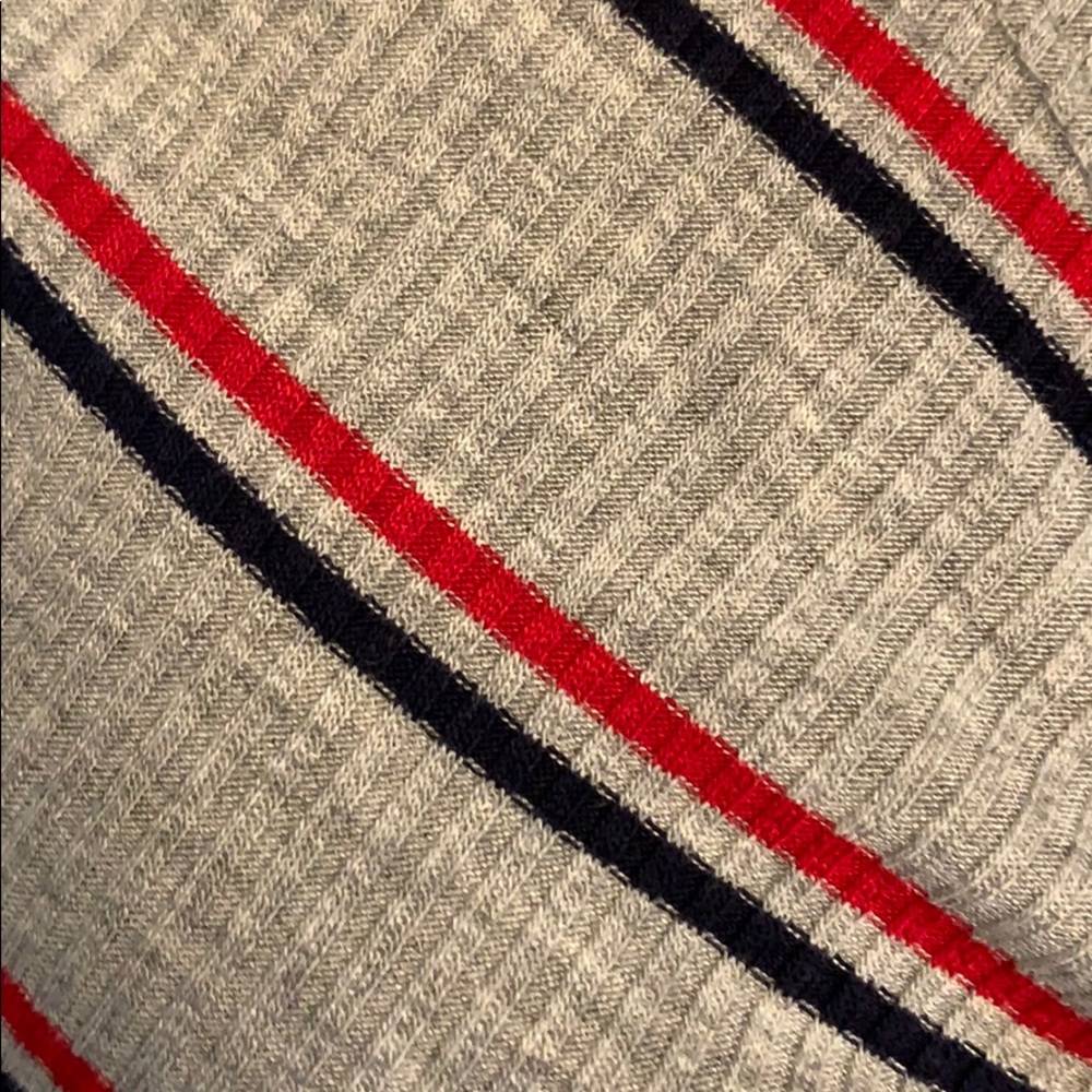 NWOT Forever 21 Top - Picture 4 of 4